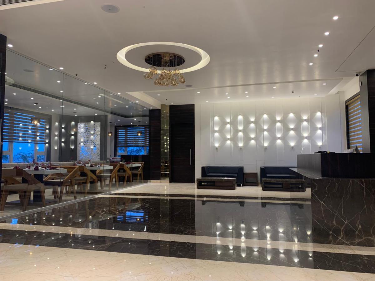 Econest Hotel Тарапит Екстериор снимка