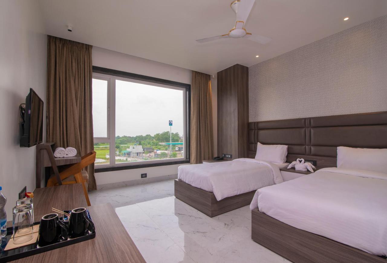 Econest Hotel Тарапит Екстериор снимка