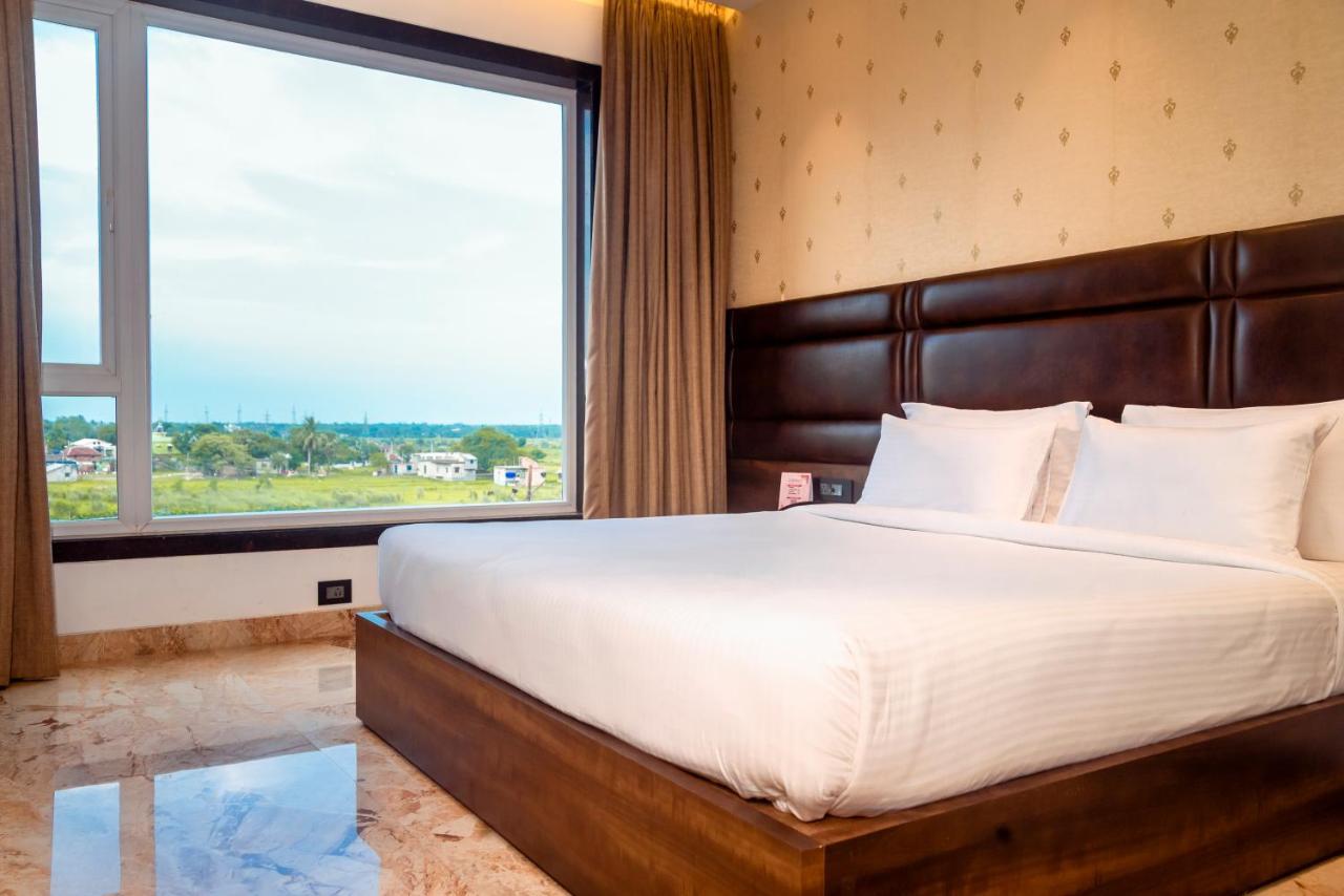 Econest Hotel Тарапит Екстериор снимка