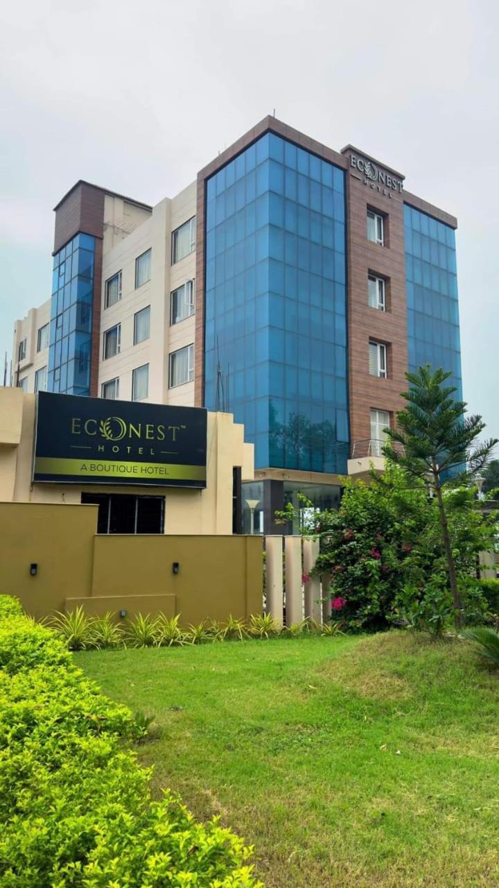 Econest Hotel Тарапит Екстериор снимка