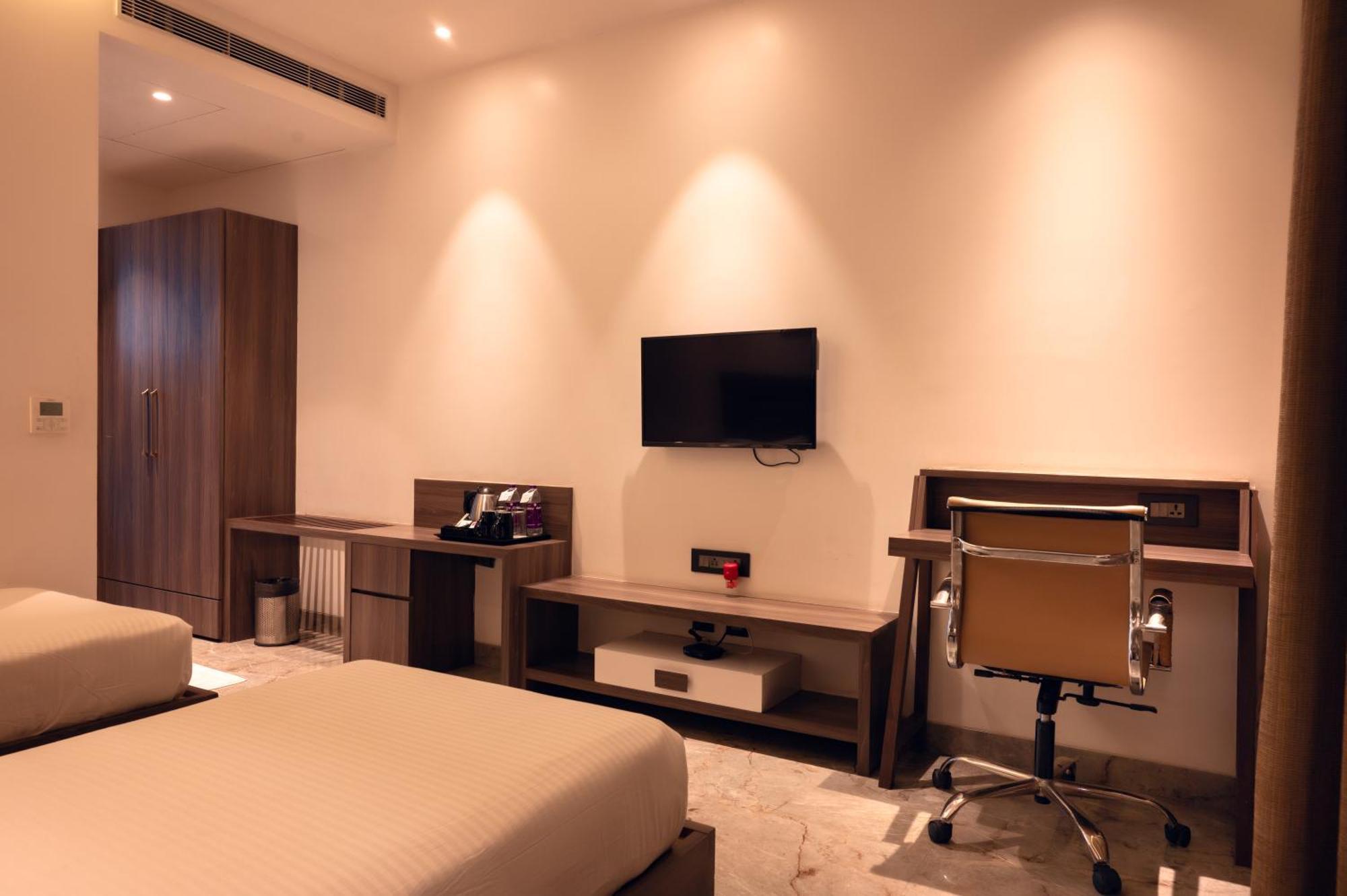 Econest Hotel Тарапит Екстериор снимка