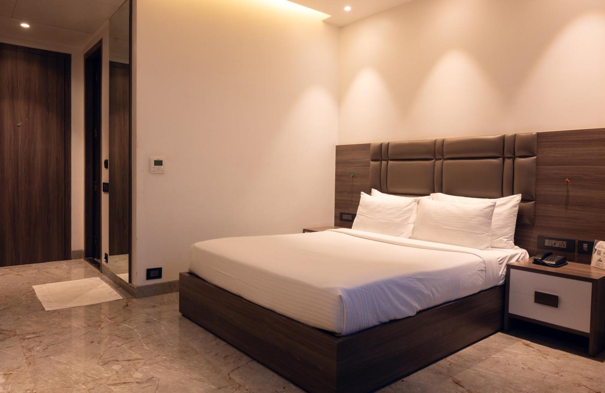 Econest Hotel Тарапит Екстериор снимка